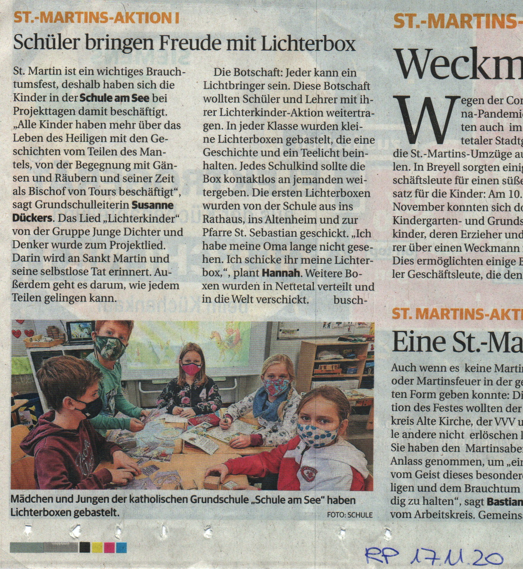 Schüler bringen Freue mit Lichterbox